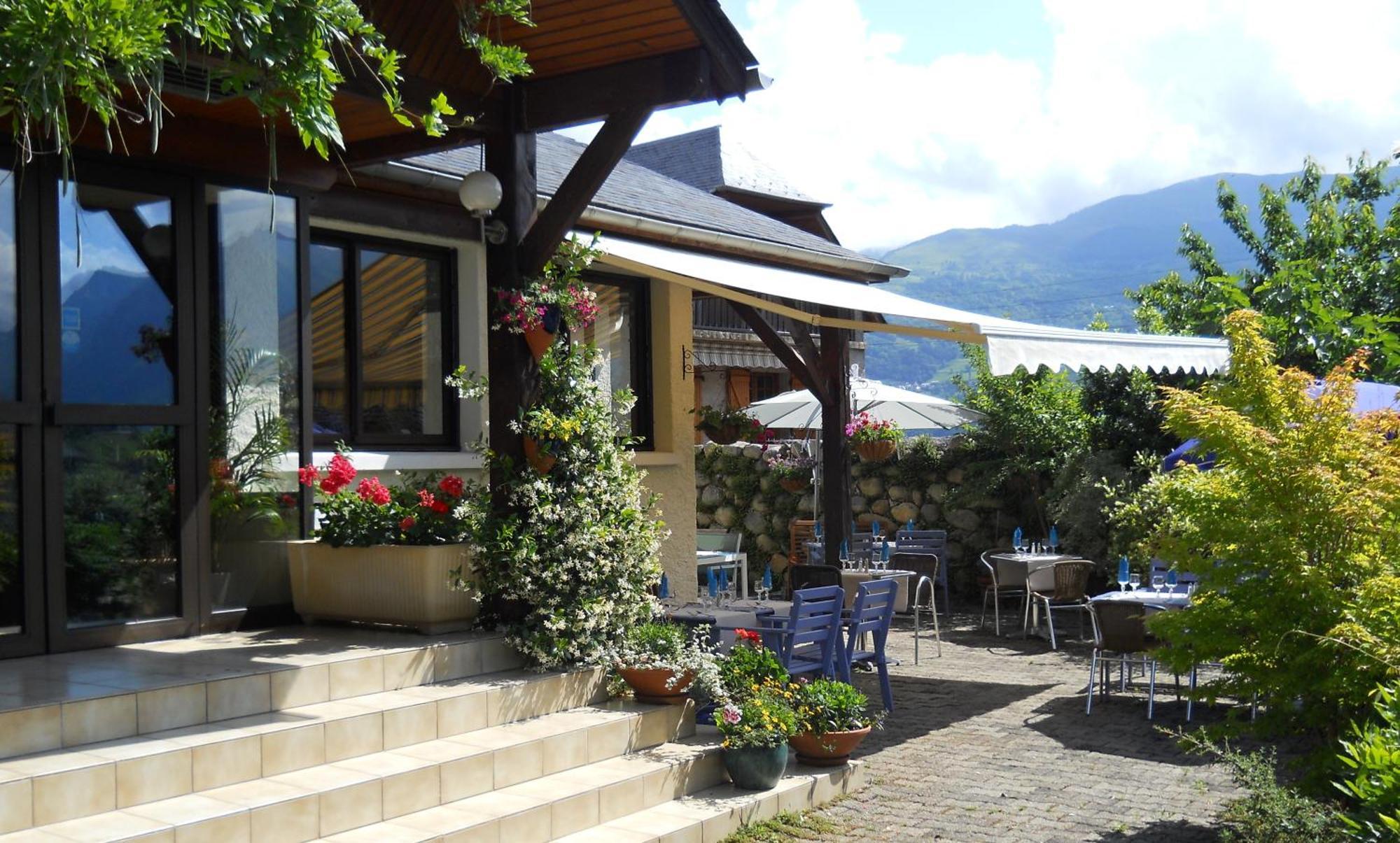 Les Rochers Saint-Savin  Exterior photo
