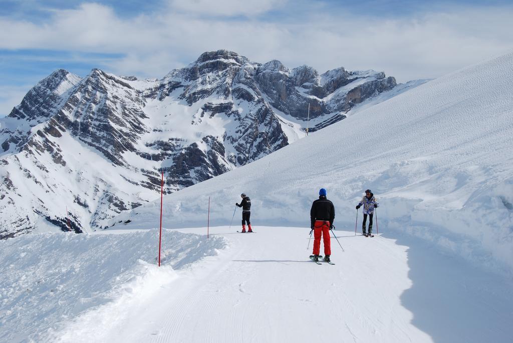 Les Rochers Saint-Savin  Exterior photo